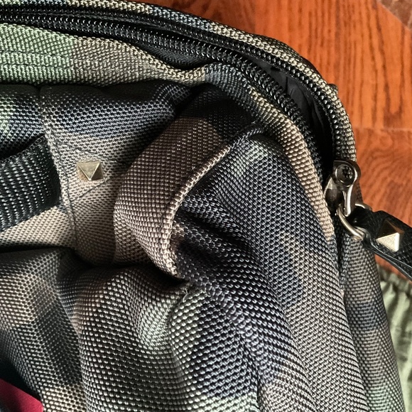 UNISEX !! VALENTINO GARAVANI LUGGAGE !! - Picture 13 of 16